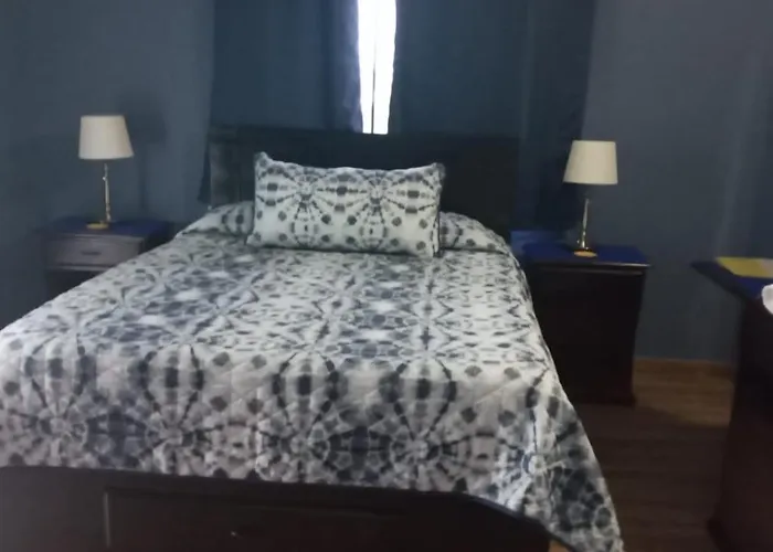 Bailey's Bed & Breakfast 3*