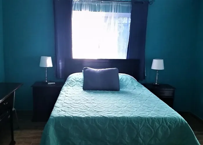 Bed & Breakfast Bailey's Runaway Bay