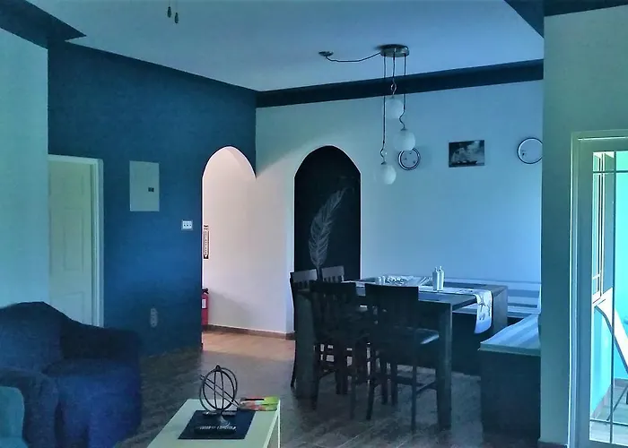 Bailey's Bed & Breakfast
