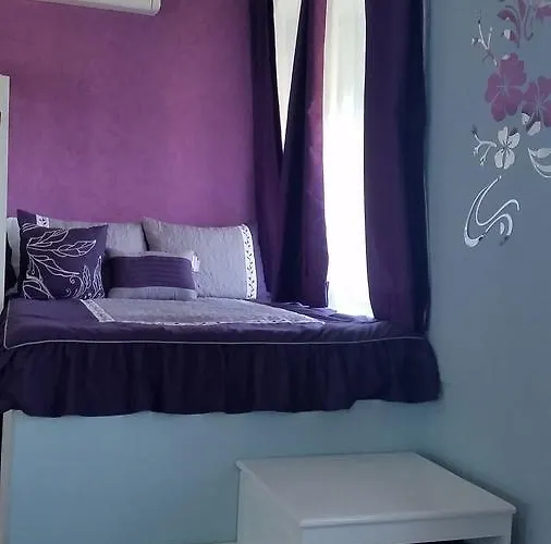 Bailey's Bed & Breakfast 3*